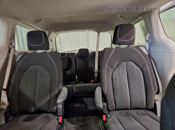 2C4RC1CG5PR551103 2023 CHRYSLER VOYAGER White Rear seats view