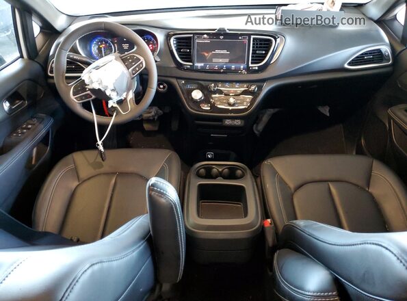 2C4RC1CG5SR525254 2025 CHRYSLER VOYAGER Белый Вид панели приборов
