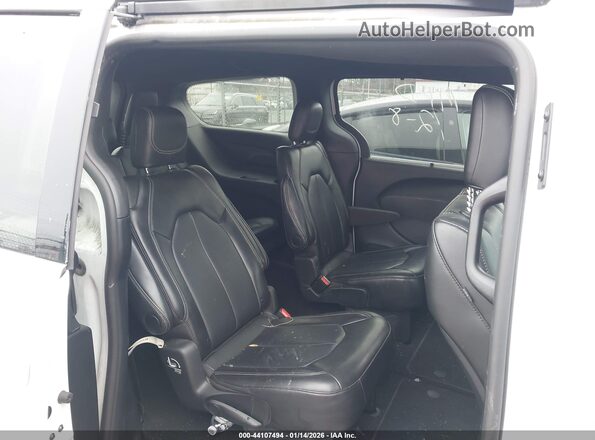 2C4RC1CG8SR510196 2025 CHRYSLER VOYAGER White Vista de la etiqueta del VIN