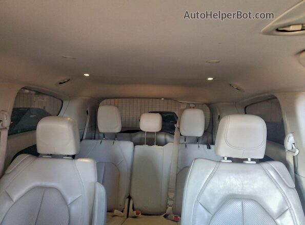 2C4RC1DG1MR512695 2021 CHRYSLER VOYAGER Бордовый Вид задних сидений