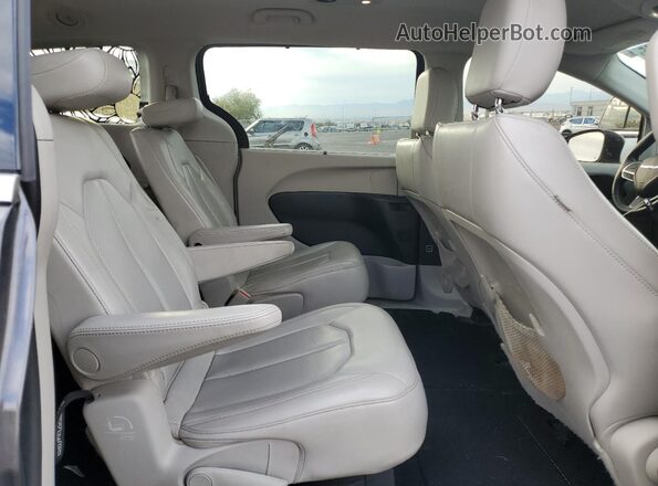2C4RC1DG2MR549917 2021 CHRYSLER VOYAGER Gray Rear interior view