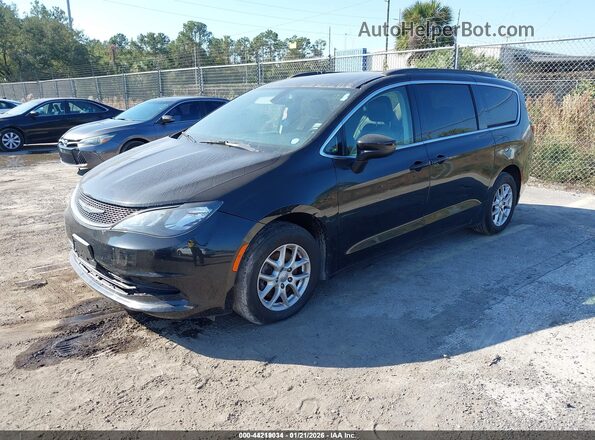 2C4RC1DG6LR168425 2020 CHRYSLER VOYAGER Черный Передняя левая четверть