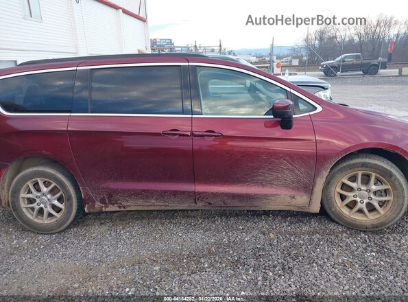 2C4RC1DG7LR163654 2020 CHRYSLER VOYAGER Burgundy Widok wnętrza z tyłu