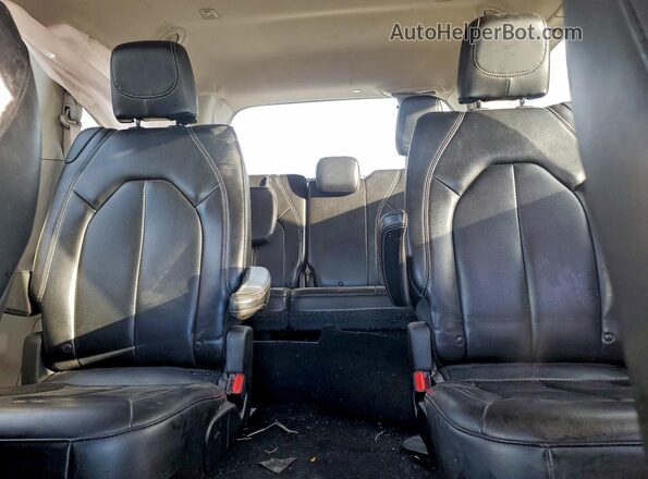 2C4RC1DG9MR516073 2021 CHRYSLER VOYAGER Silver 