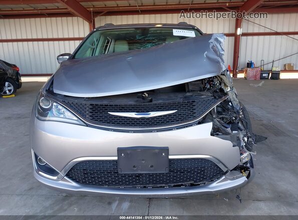 2C4RC1GG1HR504517 2017 CHRYSLER PACIFICA Silver Вид щитка приладів