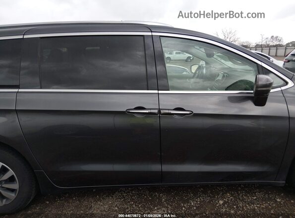 2C4RC1L74MR603087 2021 CHRYSLER PACIFICA Gray Widok wnętrza 360 stopni