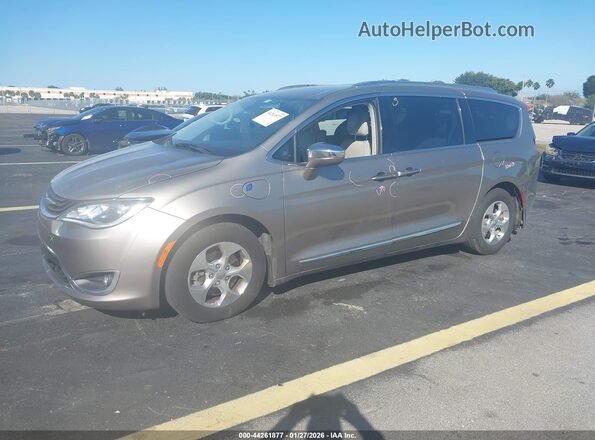 2C4RC1N72JR236814 2018 CHRYSLER PACIFICA Beige Front left