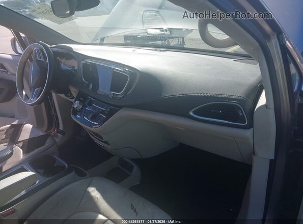 2C4RC1N72JR236814 2018 CHRYSLER PACIFICA Beige Front interior view