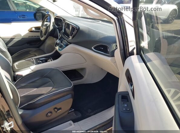 2C4RC1S71PR543792 2023 CHRYSLER PACIFICA Black Vista interior delantera
