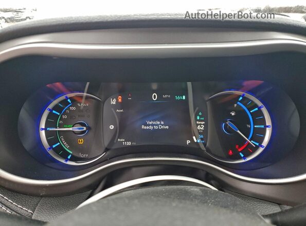 2C4RC1S76TR151241 2026 CHRYSLER PACIFICA White Вид щитка приладів