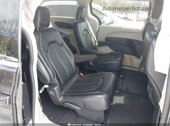 2C4RC3BG5RR193596 2024 CHRYSLER PACIFICA Black VIN კოდის სტიკერის ხედი