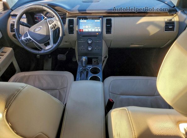 2FMGK5C87HBA14197 2017 FORD FLEX White Widok deski rozdzielczej