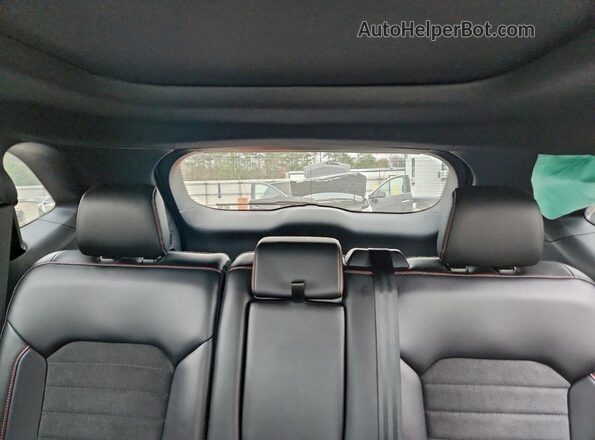 2FMPK4J90PBA14174 2023 FORD EDGE Silver Հետևի նստատեղերի տեսք