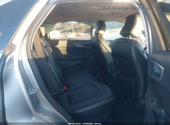 2FMPK4J92NBA53961 2022 FORD EDGE Silver VIN կոդի պիտակի տեսք
