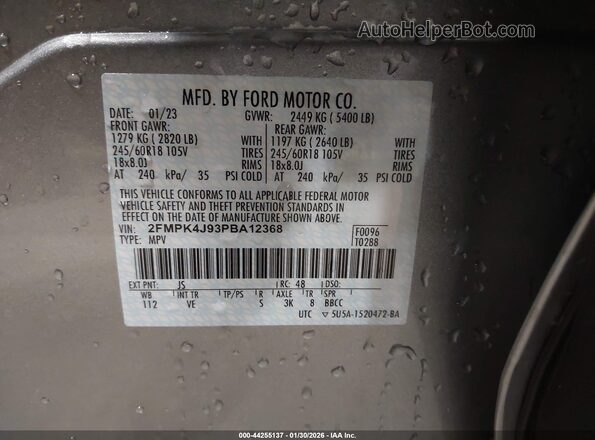 2FMPK4J93PBA12368 2023 FORD EDGE Silver Widok komory silnika
