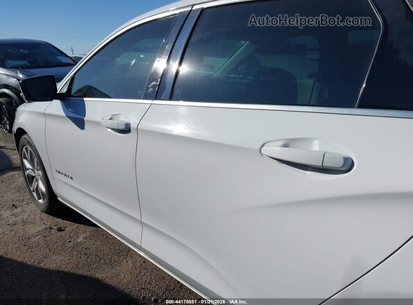 2G1105S37H9112698 2017 CHEVROLET IMPALA White Widok wnętrza 360 stopni