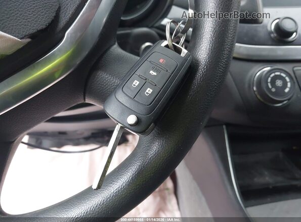 2G11Z5S33H9188053 2017 CHEVROLET IMPALA Белый Вид панели приборов