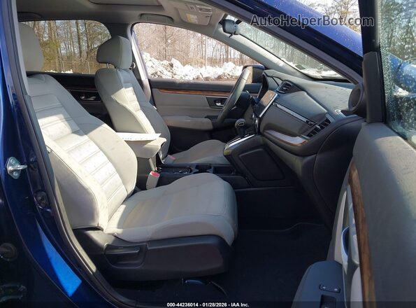 2HKRW2H55HH601002 2017 HONDA CR-V Синий Вид салона спереди