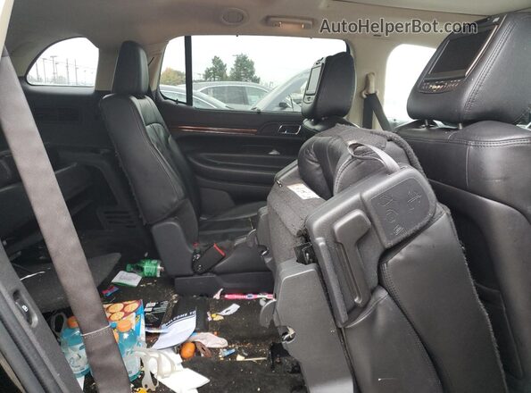2LMHJ5AT8HBL01048 2017 LINCOLN MKT Black Rear interior view