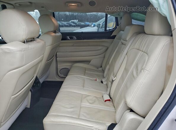 2LMHJ5AT9KBL02877 2019 LINCOLN MKT White Vista interior trasera