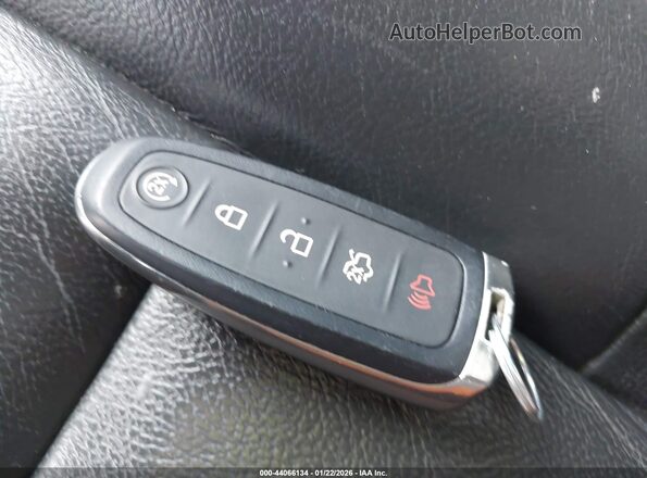 2LMHJ5NK4KBL04425 2019 LINCOLN MKT Black Dashboard view