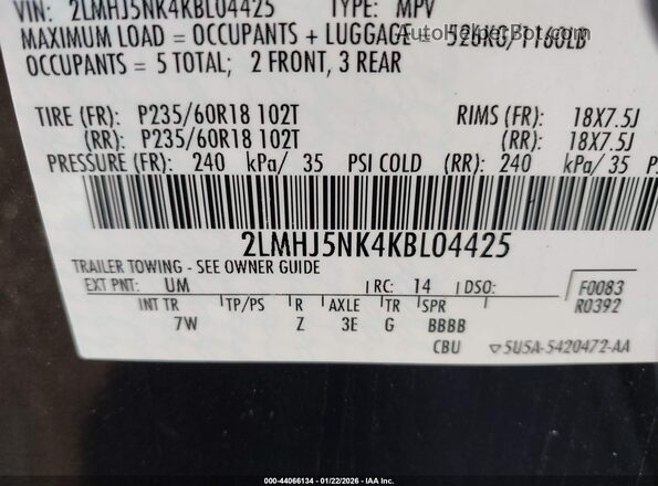 2LMHJ5NK4KBL04425 2019 LINCOLN MKT Black Engine compartment view