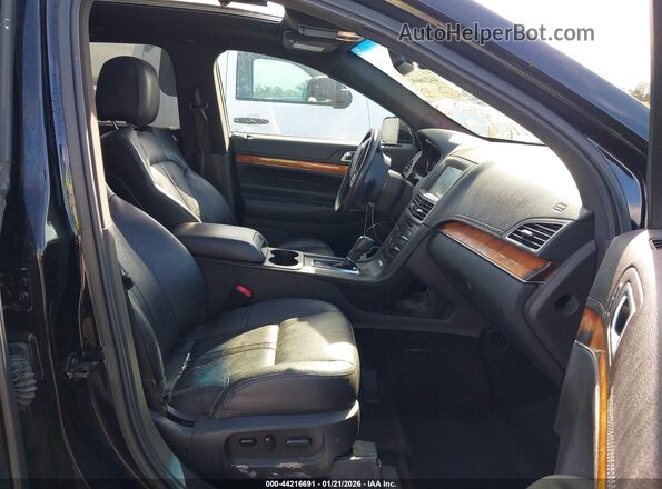 2LMHJ5NK6HBL01213 2017 LINCOLN MKT Black Vista interior delantera