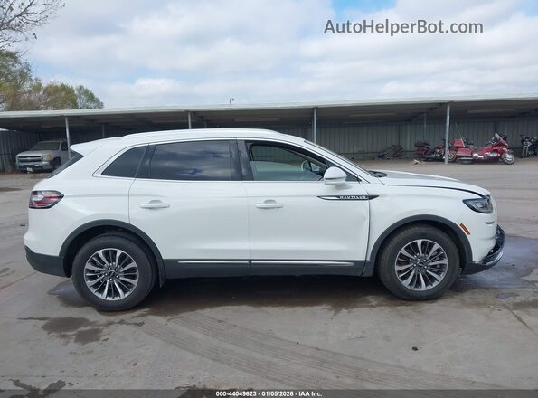 2LMPJ6J93MBL07470 2021 LINCOLN NAUTILUS White სალონის 360-გრადუსიანი ხედი