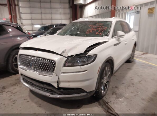 2LMPJ8K97PBL02805 2023 LINCOLN NAUTILUS White Front left