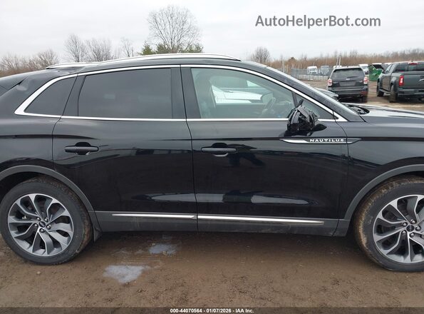 2LMPJ8KP4PBL22038 2023 LINCOLN NAUTILUS Black Widok wnętrza z tyłu