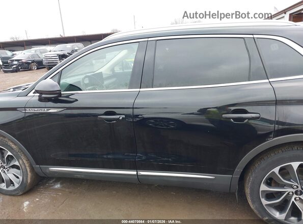 2LMPJ8KP4PBL22038 2023 LINCOLN NAUTILUS Black Widok wnętrza 360 stopni