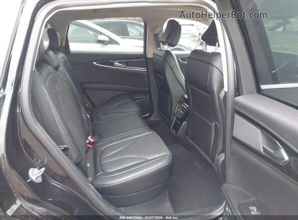 2LMPJ8KP4PBL22038 2023 LINCOLN NAUTILUS Black Widok naklejki z numerem VIN