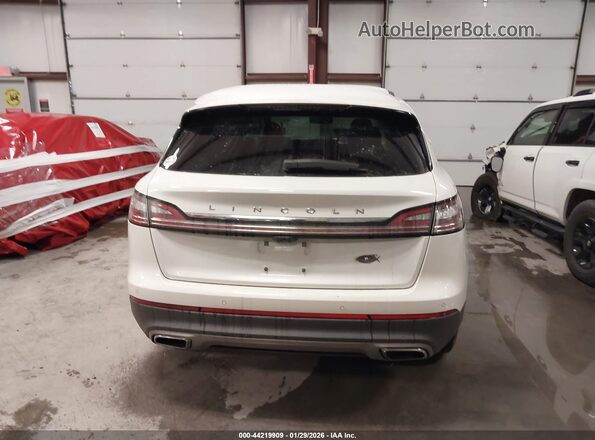 2LMPJ8KP6MBL07701 2021 LINCOLN NAUTILUS Белый 