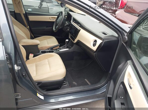 2T1BURHE4JC984956 2018 TOYOTA LL Gray Front interior view