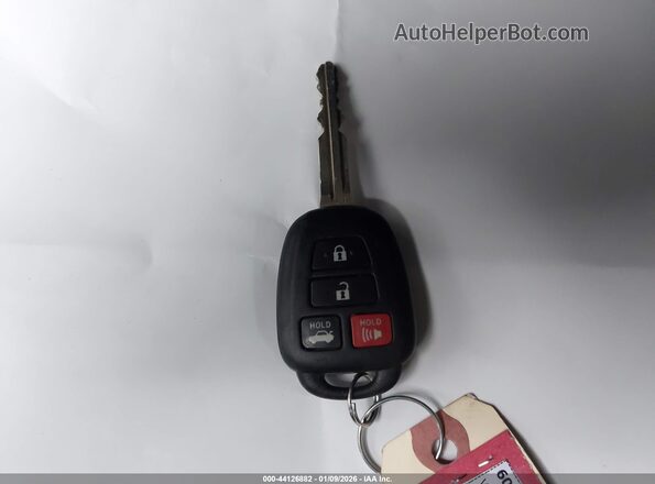 2T1BURHE8HC814481 2017 TOYOTA LL Silver წინა პანელის ხედი