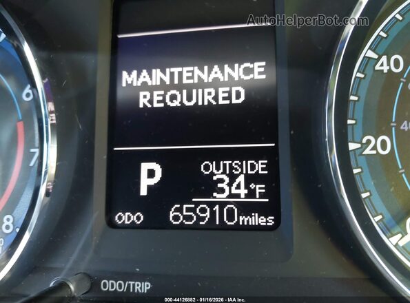 2T1BURHE8HC814481 2017 TOYOTA LL Silver 