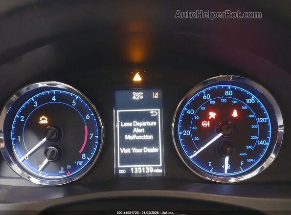 2T1BURHEXJC066063 2018 TOYOTA LL White უკანა სავარძლების ხედი