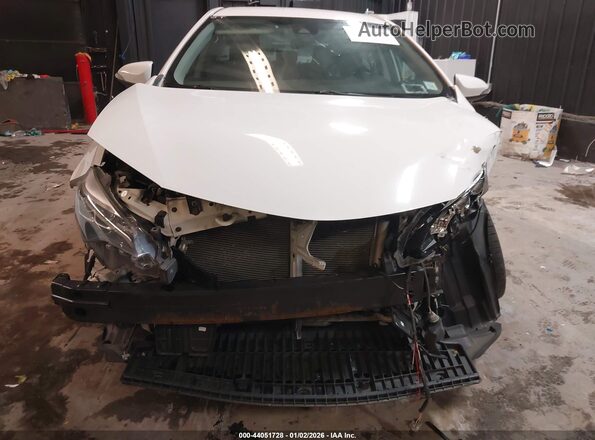 2T1BURHEXJC066063 2018 TOYOTA LL White უკანა სალონის ხედი