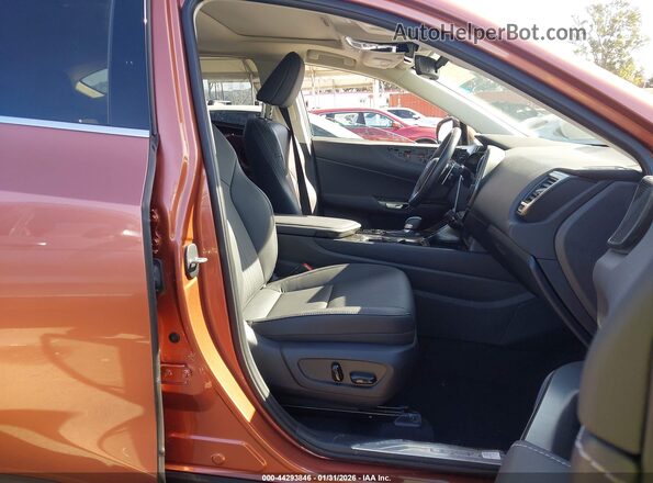 2T2ADCAZ6SC029983 2025 LEXUS NX 250 Maroon Вид салону спереду
