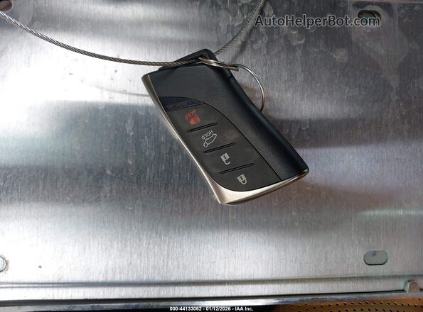2T2AKCEZ3NC001093 2022 LEXUS NX 350H Красный Вид панели приборов