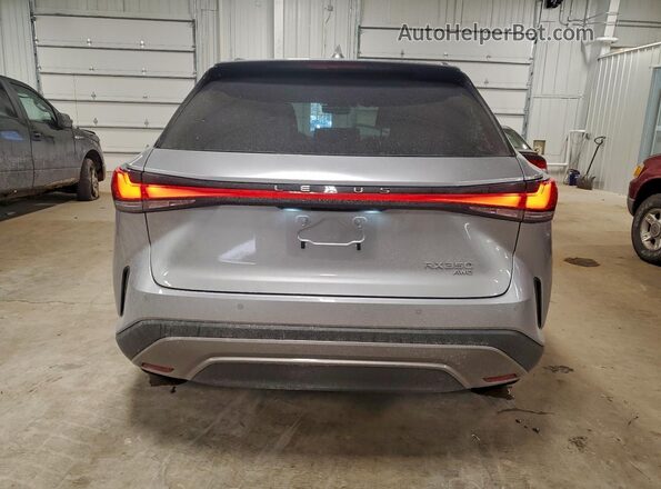 2T2BAMCA1RC050776 2024 LEXUS RX Silver Вид ззаду
