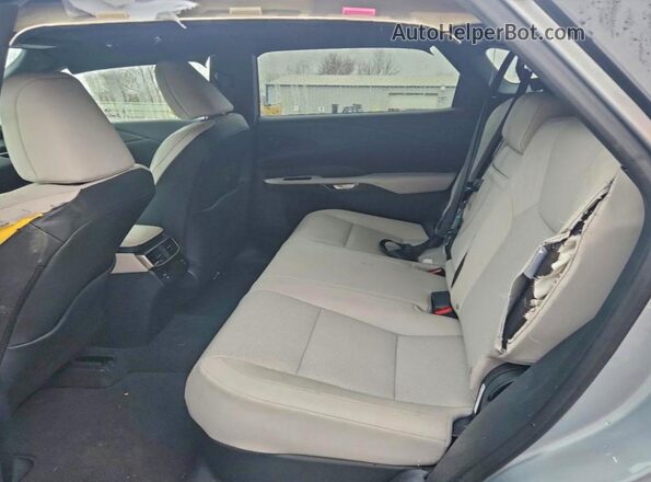 2T2BAMCA5PC020385 2023 LEXUS RX Серебряный Вид задних сидений