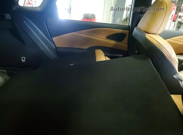 2T2BBMCA2TC109466 2026 LEXUS RX White Vista interior trasera