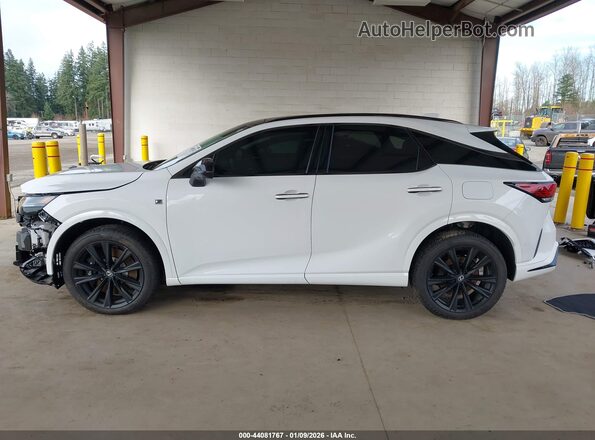 2T2BCMEA0TC023499 2026 LEXUS RX 500H Белый 