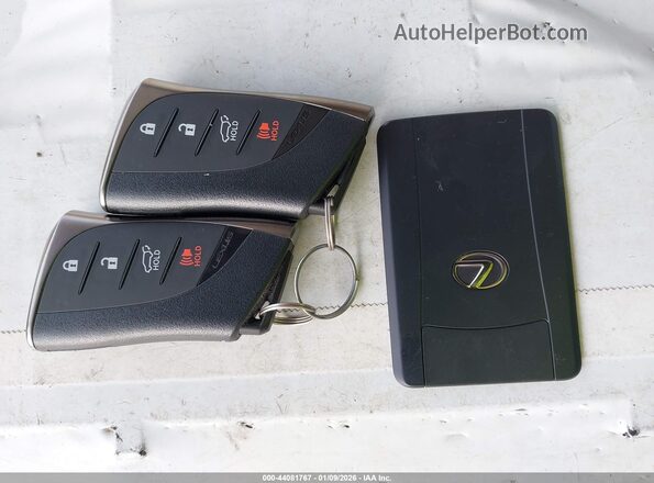2T2BCMEA0TC023499 2026 LEXUS RX 500H Белый Вид панели приборов