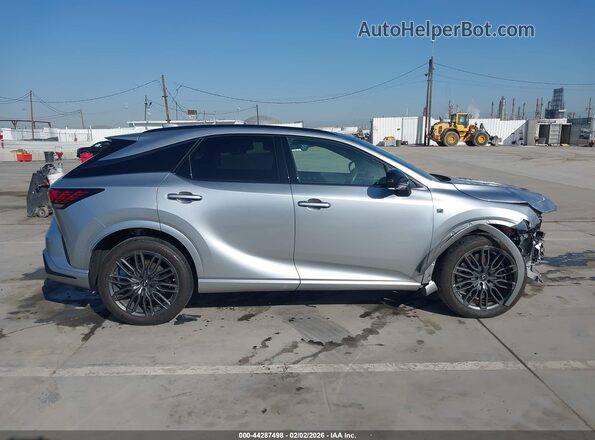 2T2BCMEA5PC003318 2023 LEXUS RX 500H Серебряный Панорамный вид салона 360°