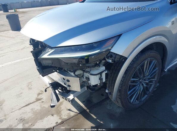 2T2BCMEA5PC003318 2023 LEXUS RX 500H Серебряный 
