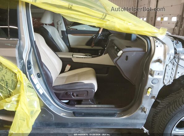 2T2BGMCA9HC017635 2017 LEXUS RX 450H Silver Widok wnętrza z przodu
