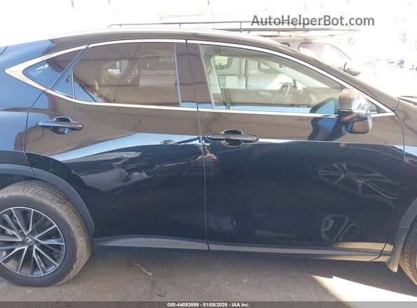 2T2GDCAZ5RC015769 2024 LEXUS NX 250 Black Սալոնի հետևի տեսք