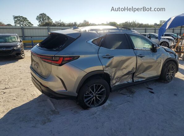 2T2GGCEZ8PC031575 2023 LEXUS NX Silver Задня права чверть